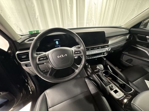 New 2025 Kia Telluride S image 12