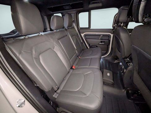 New 2026 Land Rover Defender 110 X-Dynamic SE AWD/4WD image 29