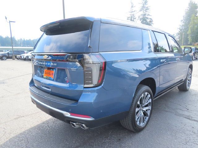 Used 2026 Chevrolet Suburban High Country AWD/4WD image 8