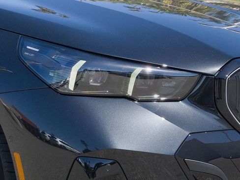 New 2026 BMW 530i w/ M Sport Package image 5