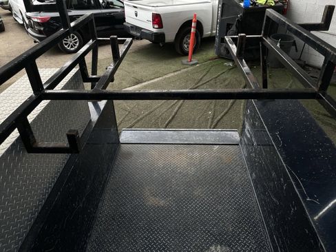 Used 2015 Ford F250 XL w/ Power Equipment Group image 26