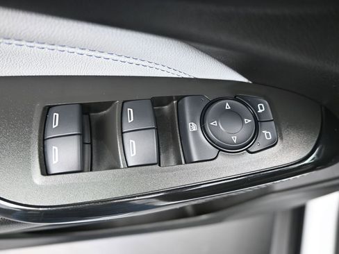 Used 2024 Chevrolet Trax LT w/ Driver Confidence Package image 12