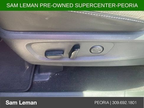 Used 2023 Nissan Pathfinder SL w/ Black Appearance Package AWD/4WD image 8