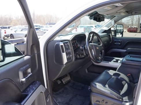 Used 2016 Chevrolet Silverado 2500 LTZ w/ LTZ Plus Package image 16