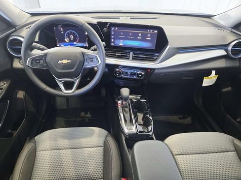 New 2026 Chevrolet Trax LT w/ Driver Confidence Package image 6