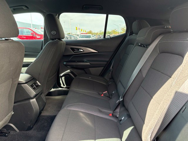 Used 2026 Chevrolet Equinox EV LT w/ Comfort Package FWD image 10