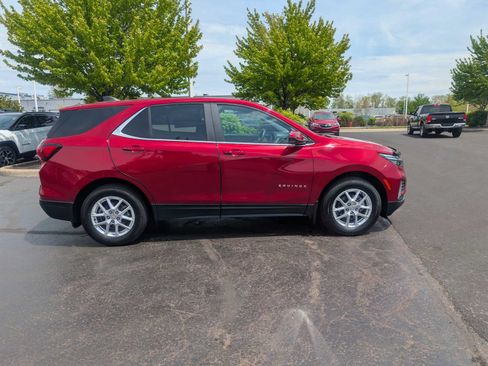 Used 2024 Chevrolet Equinox LT AWD/4WD image 8
