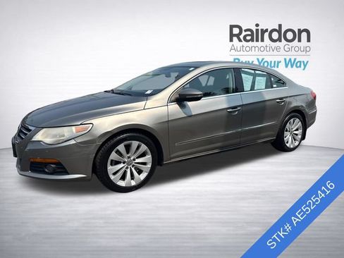 Used 2010 Volkswagen CC Sport FWD image 3