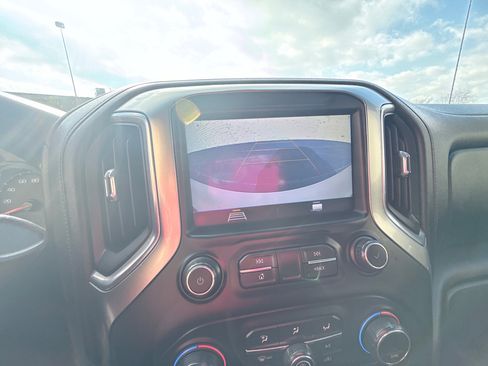 Used 2019 Chevrolet Silverado 1500 LT w/ Texas Edition image 16