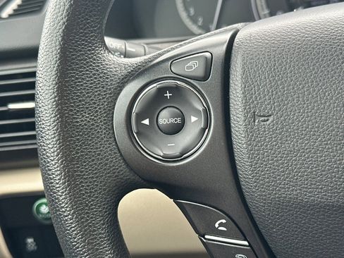 Used 2015 Honda Accord EX image 29