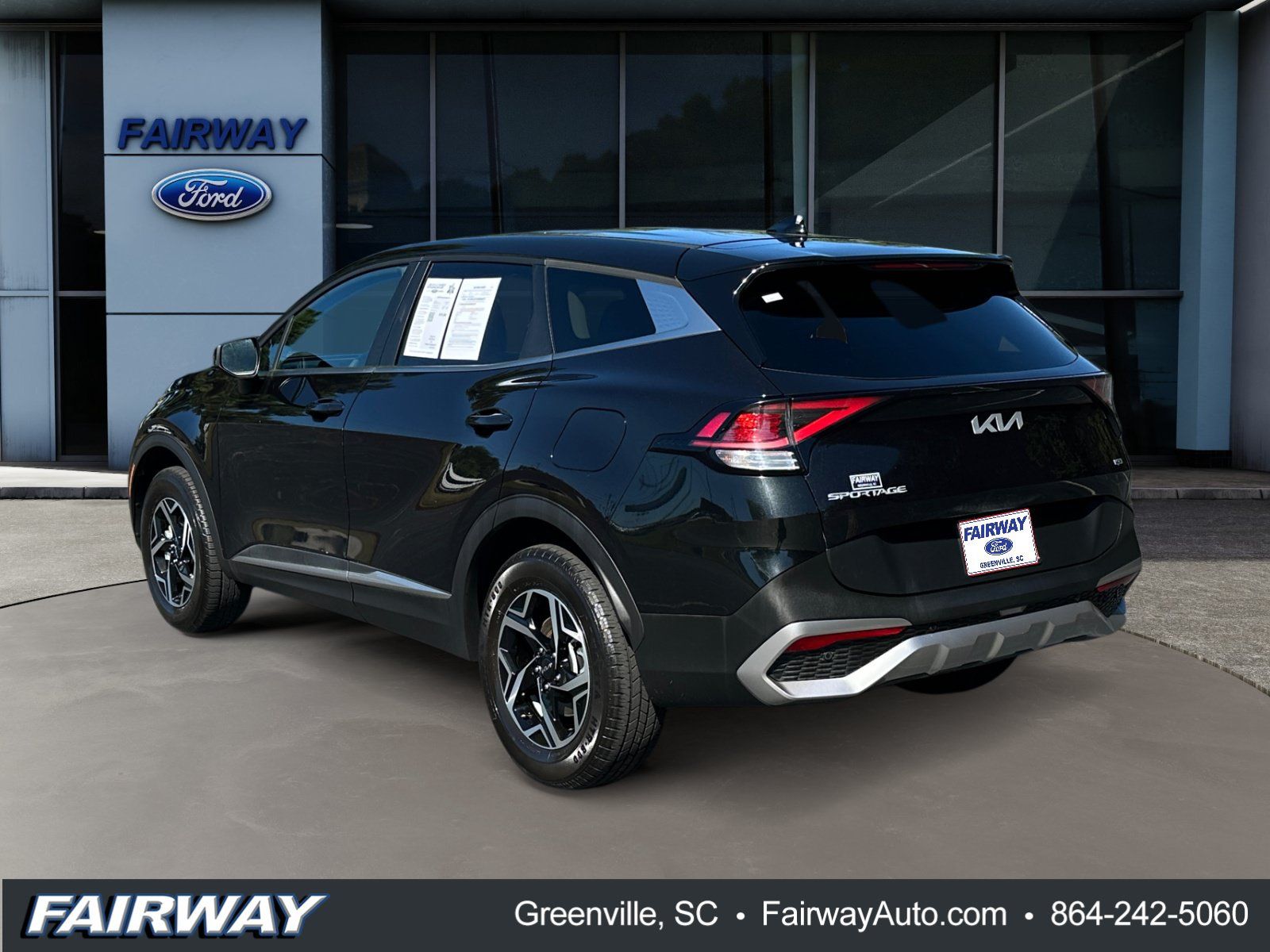 Used 2023 Kia Sportage LX AWD/4WD image 4