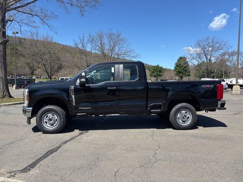 New 2026 Ford F250 XL w/ XL Chrome Package AWD/4WD image 5