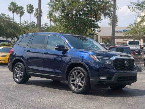 Used 2023 Honda Passport EX-L image 2