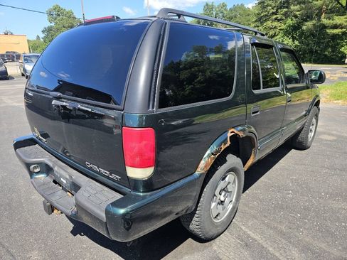 Used 2002 Chevrolet Blazer LS w/ Preferred Equipment Group AWD/4WD image 9