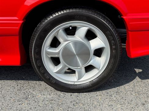 Used 1993 Ford Mustang Cobra image 17