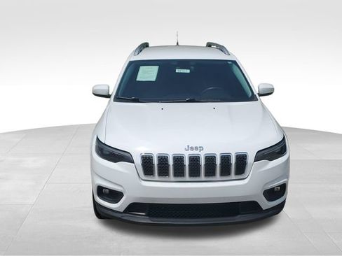Used 2020 Jeep Cherokee Latitude Plus AWD/4WD image 2