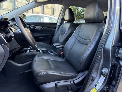 Used 2016 Nissan Rogue S AWD/4WD image 9
