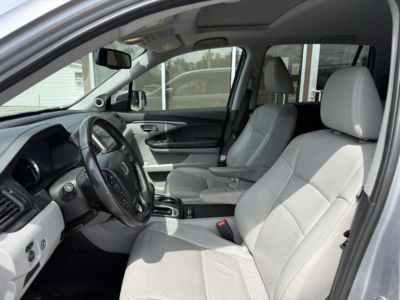 Used 2017 Honda Pilot EX-L image 12