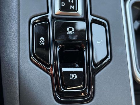 New 2026 Lexus TX 500h AWD image 18