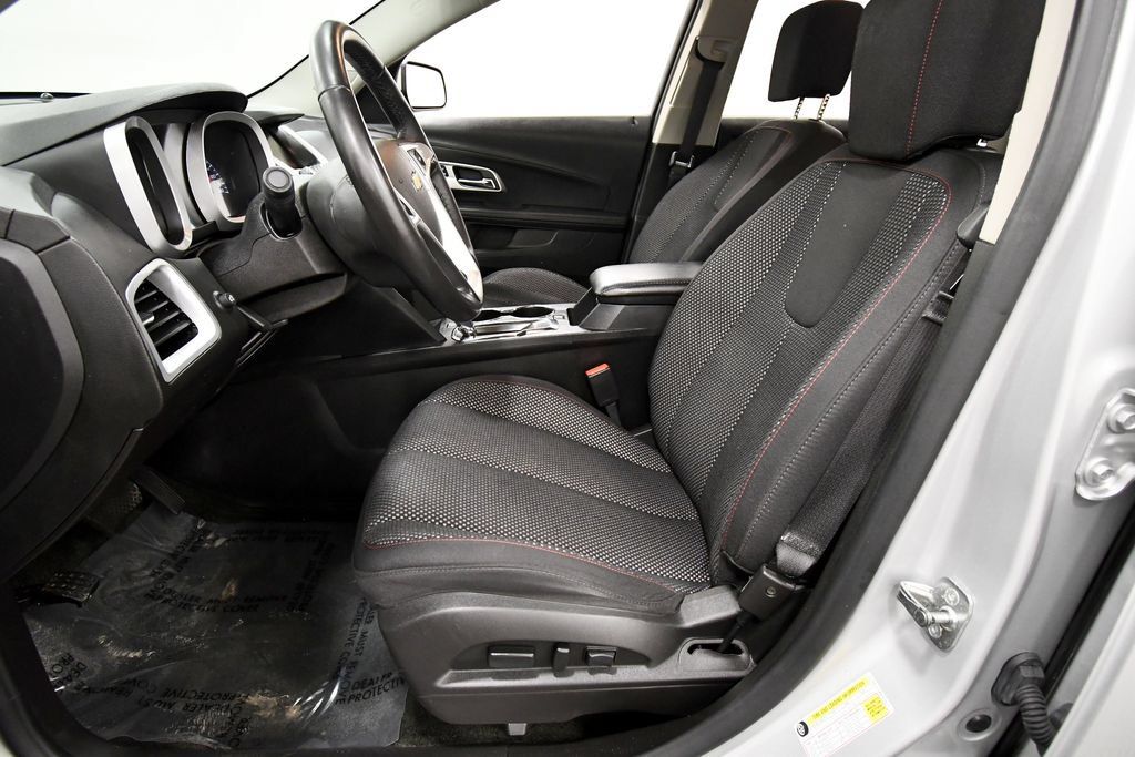 Used 2017 Chevrolet Equinox LT w/ Convenience Package AWD/4WD image 14