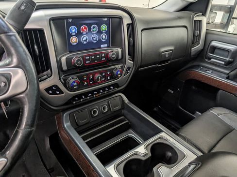 Used 2016 GMC Sierra 2500 SLT w/ Driver Alert Package AWD/4WD image 11