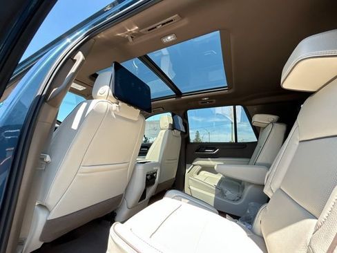 New 2026 GMC Yukon Denali w/ Advanced Technology Package AWD/4WD image 45