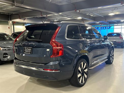 Certified 2023 Volvo XC90 T8 Ultimate image 2