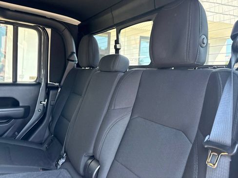Used 2022 Jeep Gladiator Sport AWD/4WD image 5