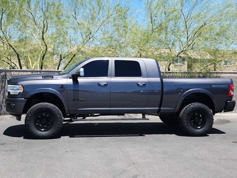 Used 2020 RAM 2500 Laramie AWD/4WD image 5