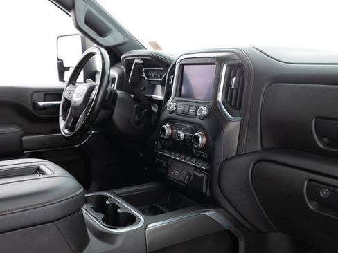 Used 2022 GMC Sierra 3500 AT4 w/ Snow Plow Prep/Camper Package AWD/4WD image 31