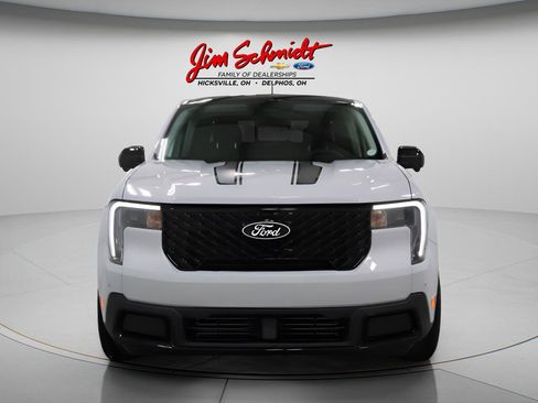 Used 2025 Ford Maverick Lariat w/ Black Appearance Package AWD/4WD image 3