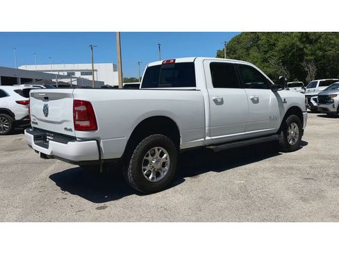 Used 2024 RAM 2500 Laramie AWD/4WD image 8