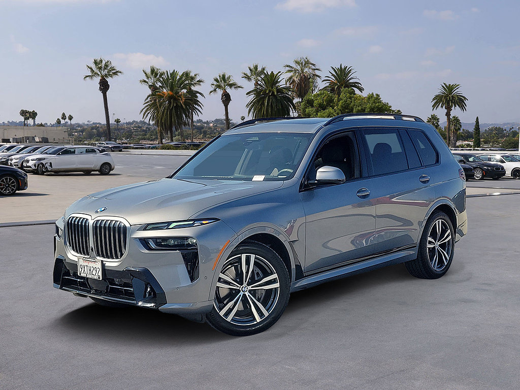 Used 2026 BMW X7 xDrive40i AWD/4WD image 1
