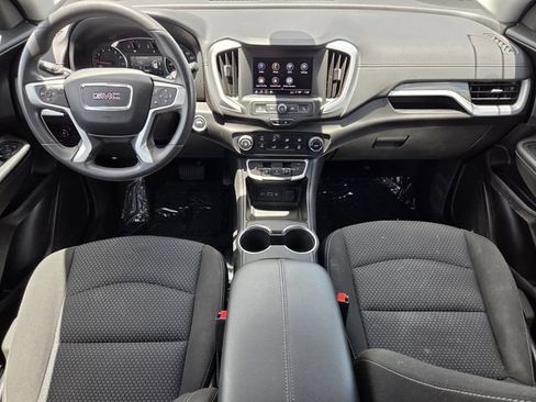 Certified 2024 GMC Terrain SLE FWD image 11