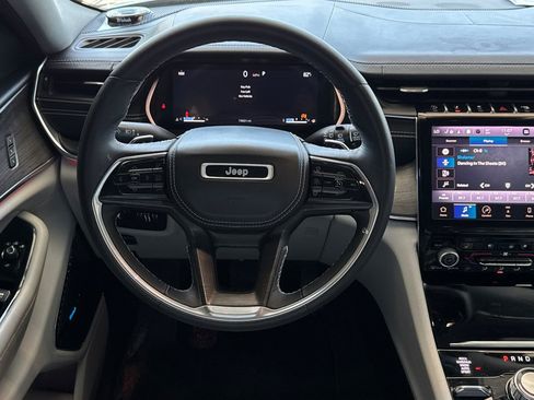 Used 2021 Jeep Grand Cherokee L Overland AWD/4WD image 17
