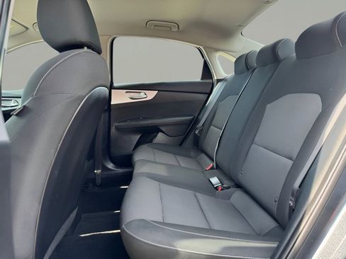 Used 2023 Kia Forte LXS image 12