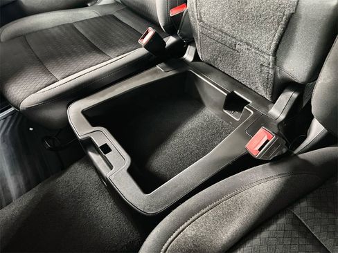 Used 2022 Chevrolet Silverado 1500 LT image 35