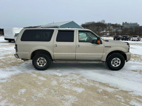 Used 2005 Ford Excursion Limited image 5