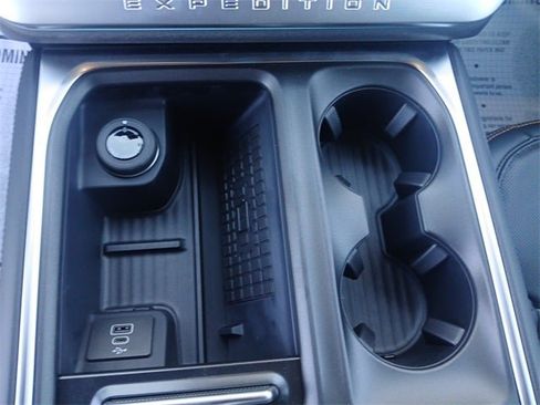 New 2025 Ford Expedition Tremor image 23