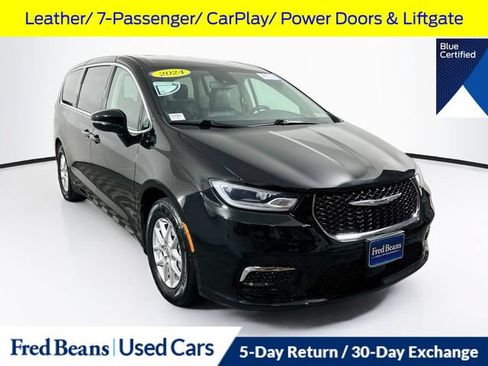 Used 2024 Chrysler Pacifica Touring-L FWD image 1