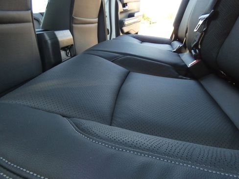 Used 2025 Toyota Tacoma TRD Sport image 51