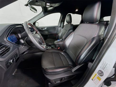 Used 2023 Ford Escape ST-Line w/ Tech Pack #1 image 11