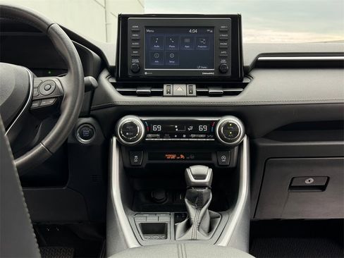 Certified 2022 Toyota RAV4 XLE Premium image 17