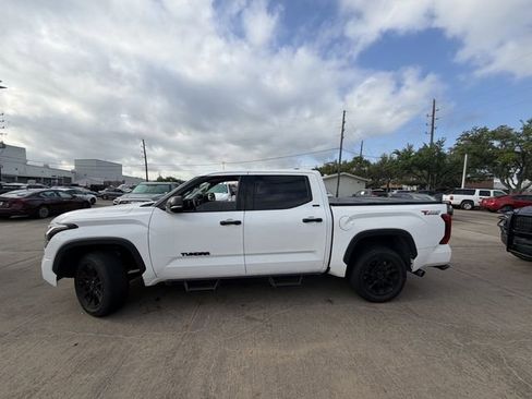 Used 2023 Toyota Tundra SR5 w/ SR5 Convenience Package image 7