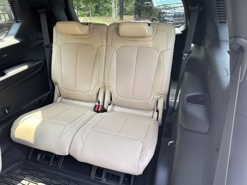 New 2026 Jeep Grand Cherokee L Limited w/ Luxury Tech Group II AWD/4WD image 23