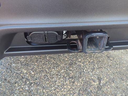 Used 2020 Ford Explorer ST w/ Premium Technology Package image 32