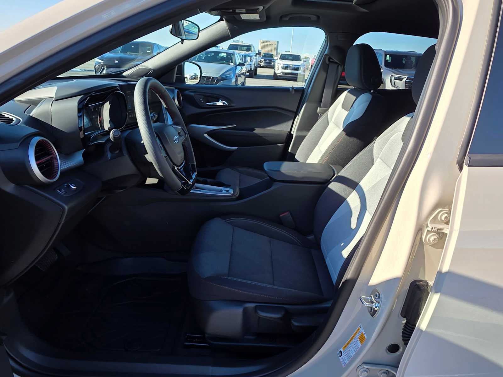 Certified 2026 Chevrolet Trax RS w/ Sunroof Package FWD image 20