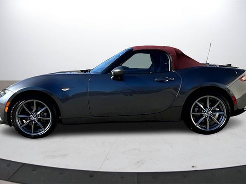 Used 2018 MAZDA MX-5 Miata Grand Touring image 5