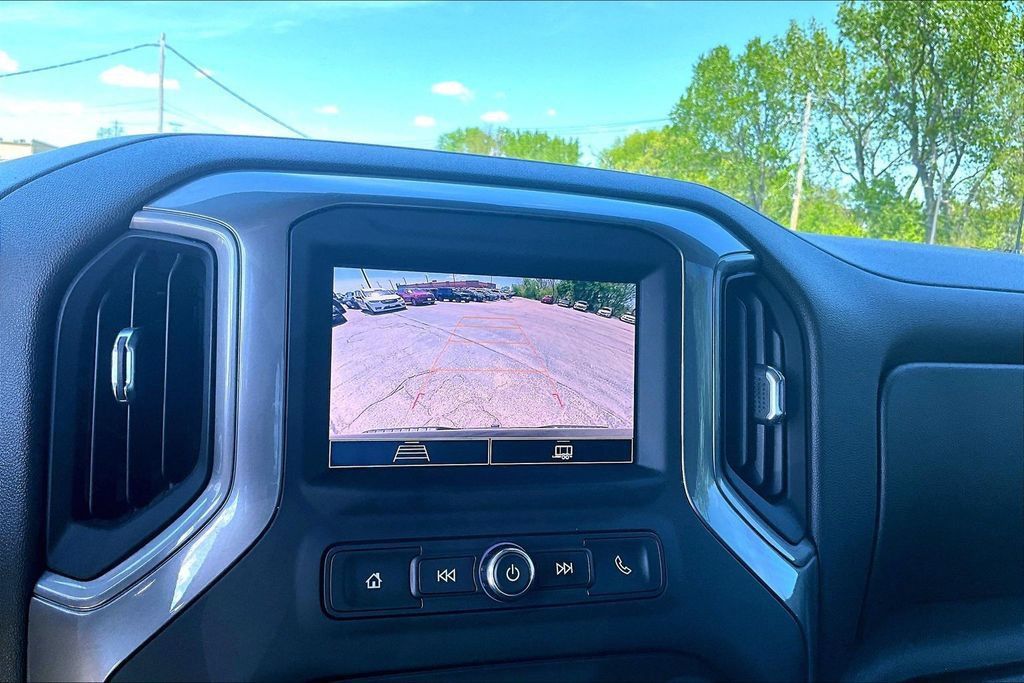 Used 2023 Chevrolet Silverado 1500 Custom Trail Boss w/ LPO, Dark Essentials Package AWD/4WD image 15