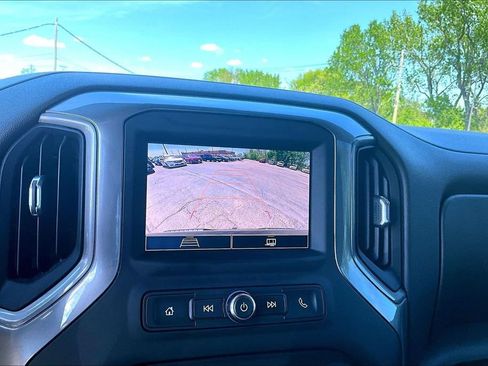 Used 2023 Chevrolet Silverado 1500 Custom Trail Boss w/ LPO, Dark Essentials Package AWD/4WD image 15